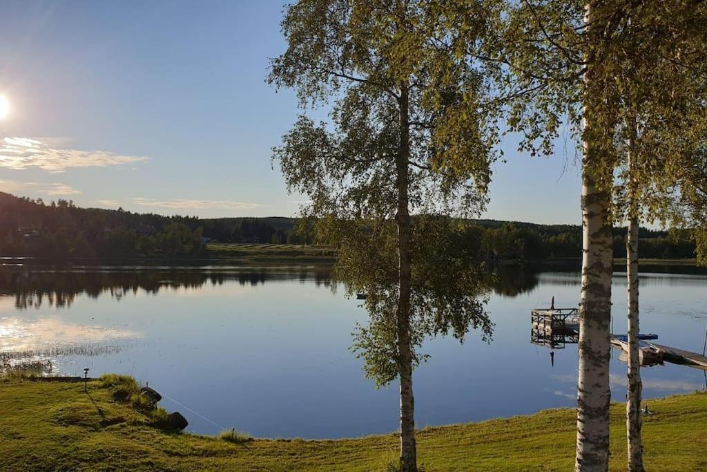 Mysig Stuga Med Sjoetomt, Naera Jaervsoebacken Eksteriør bilde