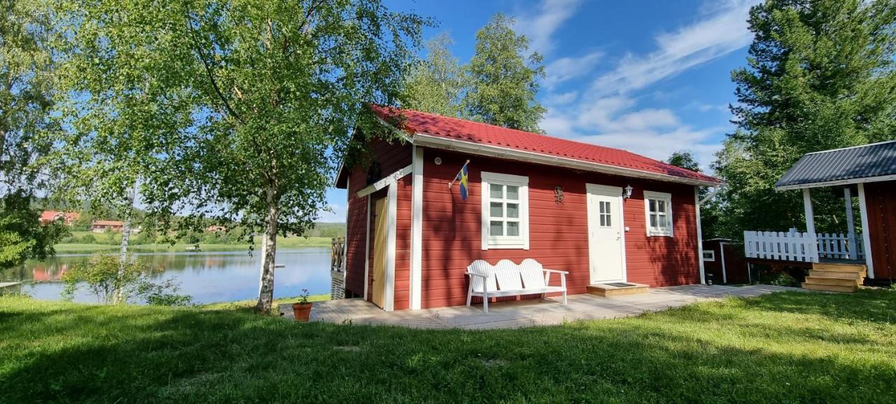 Mysig Stuga Med Sjoetomt, Naera Jaervsoebacken Eksteriør bilde